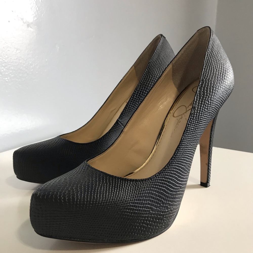 JESSICA SIMPSON Parisah Platform Pumps (8.5)